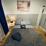 Hostel Clicktheflat Karmelicka Varşova