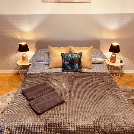 Clicktheflat Karmelicka Vandrerhjem *