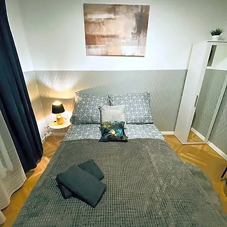 Clicktheflat Karmelicka Varsóvia